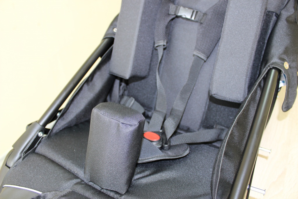 абдуктор коляски для детей с дцп Гиппо.JPG