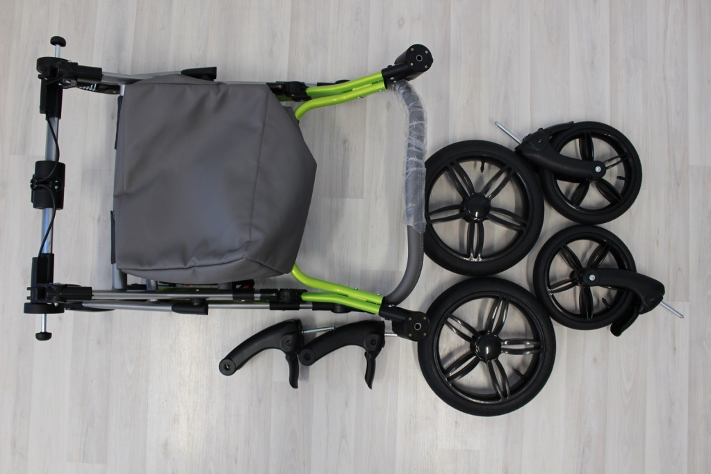 Коляска «Мева», рама, корзина и колеса 