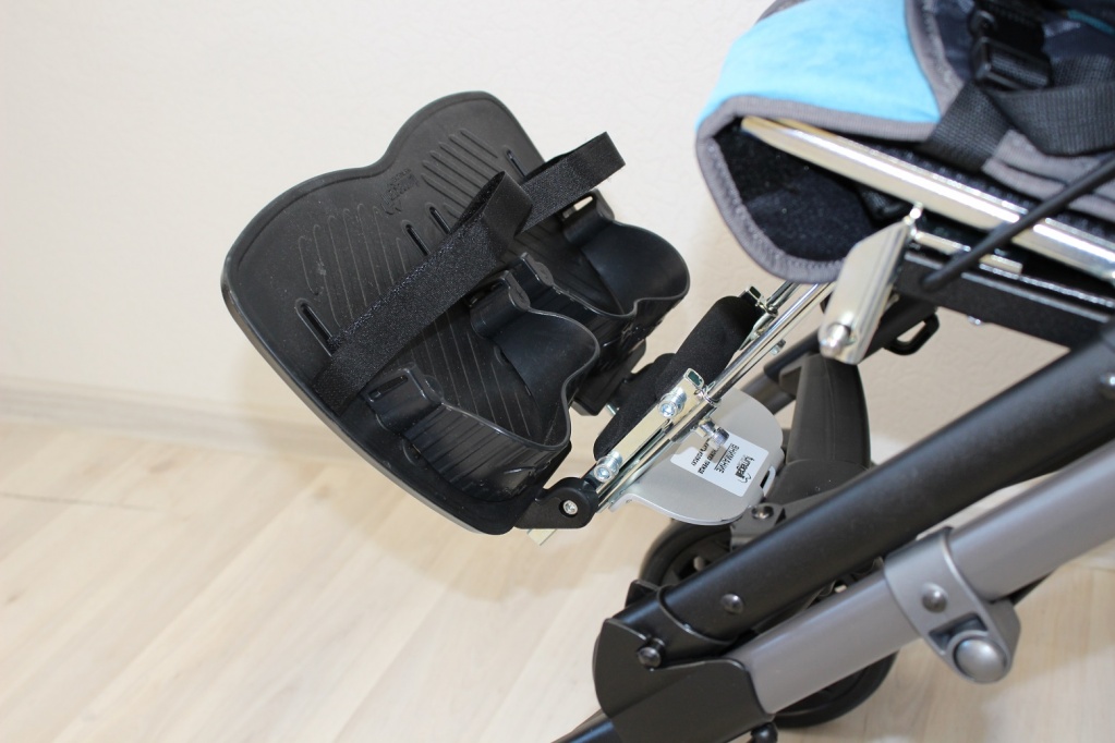 коляска Pliko